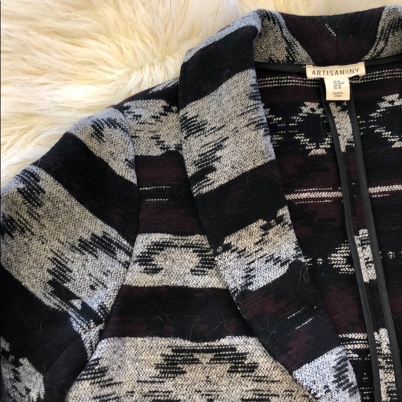 Structured Aztec Print Jacket - Picture 4 of 5